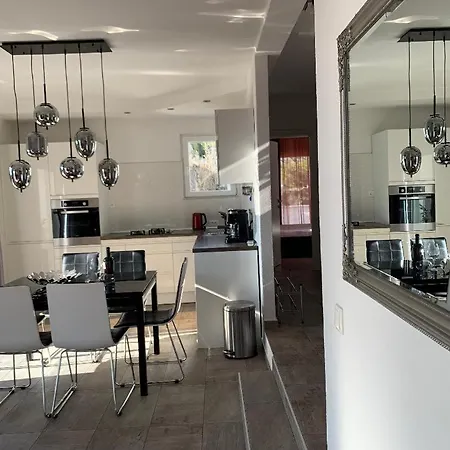 Dora Apartment