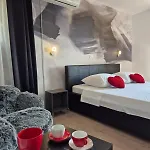 Dora شقة ماكارسكا