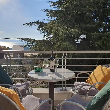 Dora * Makarska