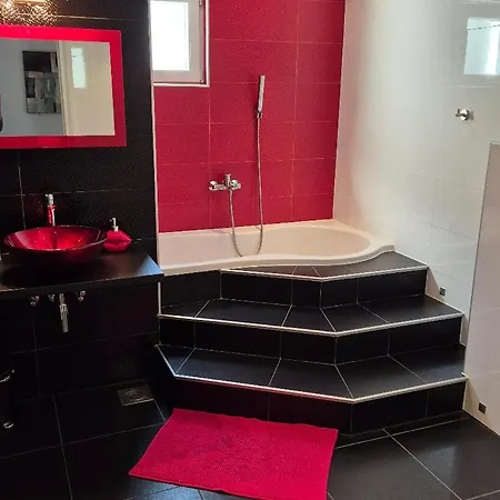 Dora Apartmán *